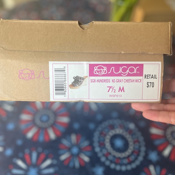 Sugar brand Cheetah Wedge Sandals Size 7 1/2 - Picture 8 of 8